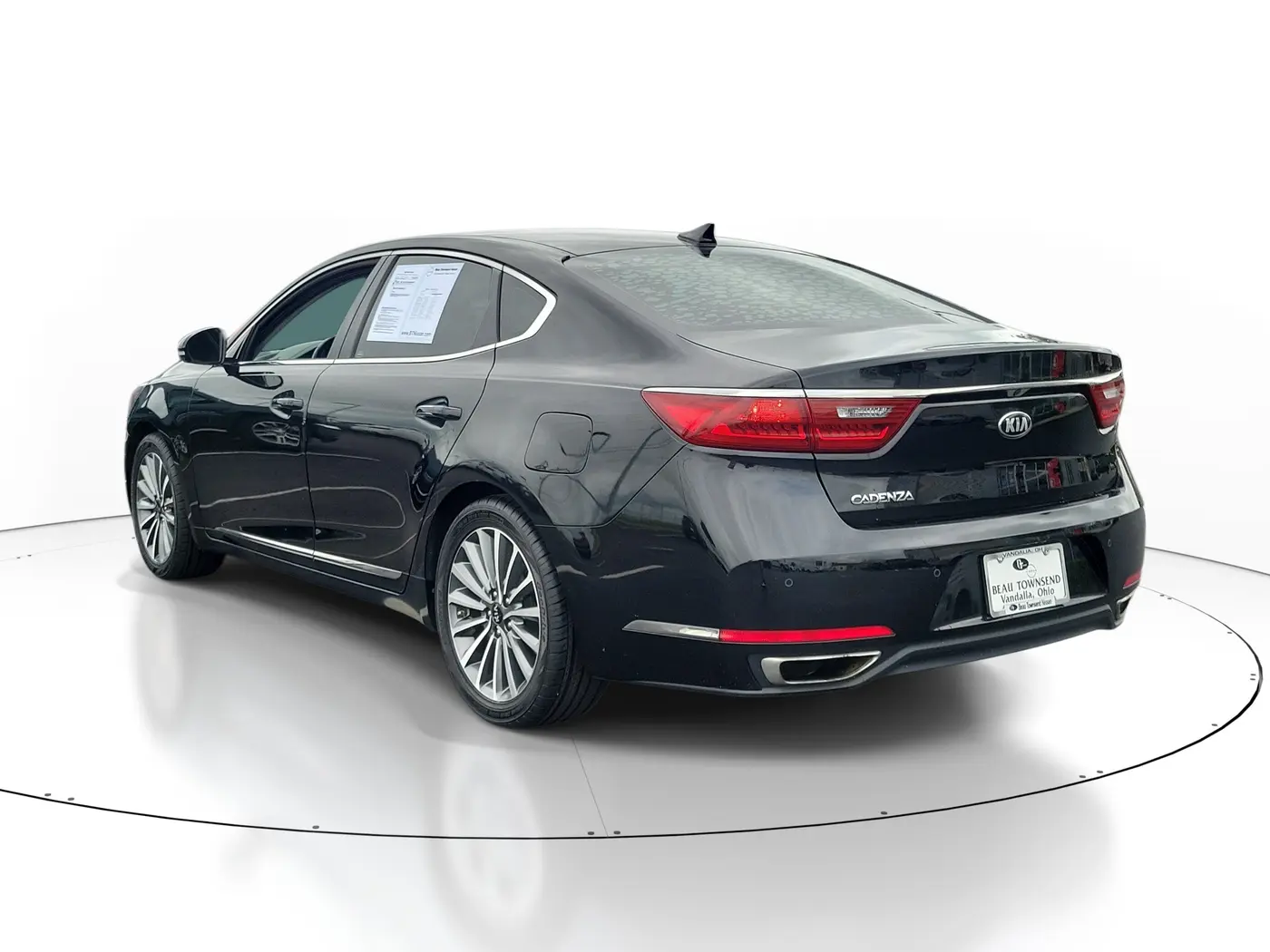 2019 Kia Cadenza - $14,988