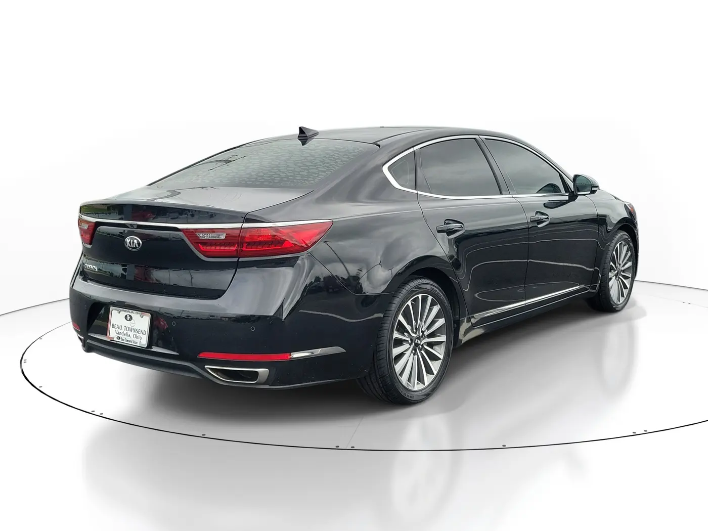2019 Kia Cadenza - $14,988