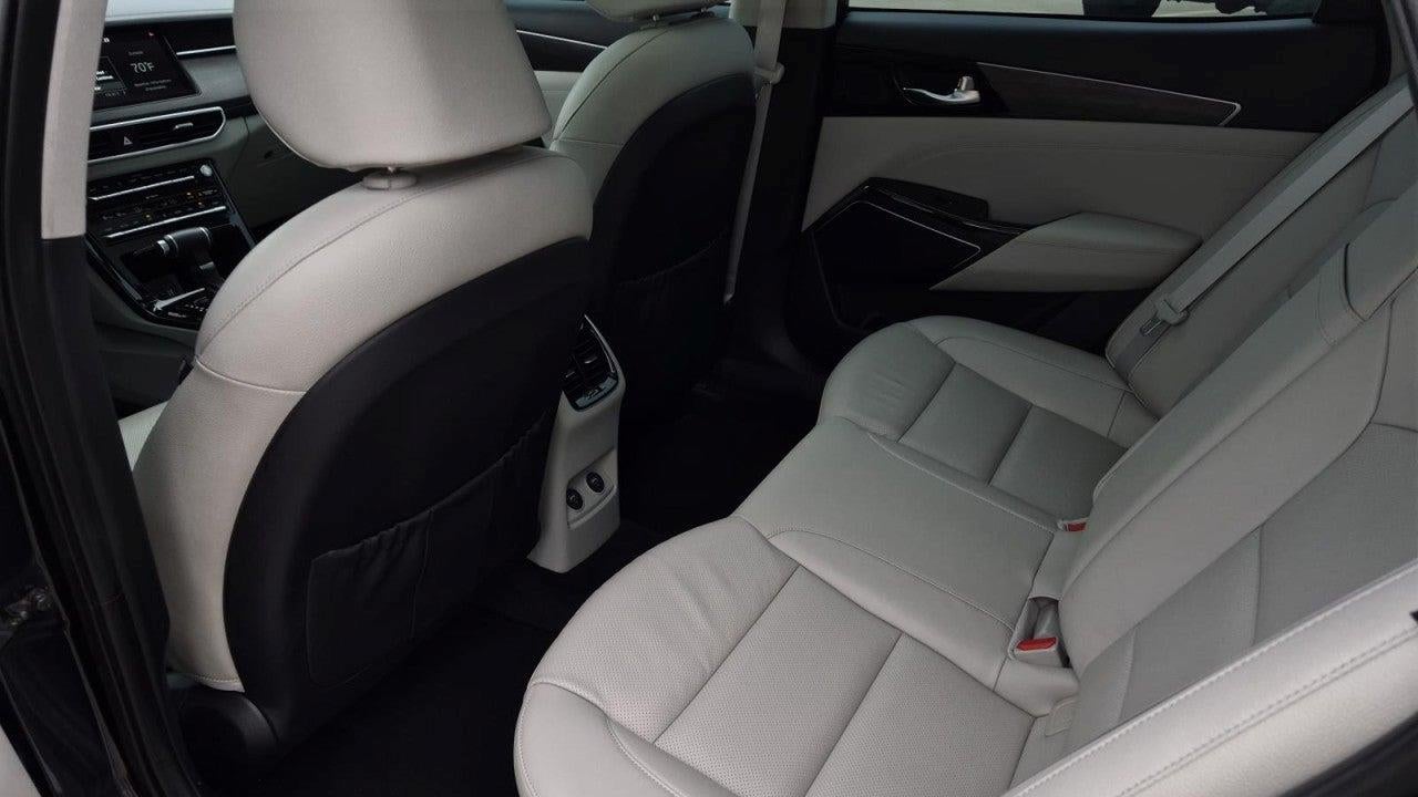 2020 Kia Cadenza Technology
