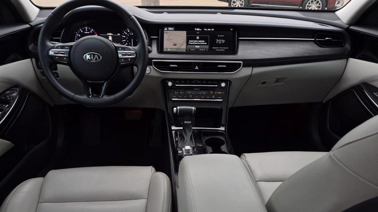 2020 Kia Cadenza Technology