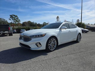 2020 Kia Cadenza with Snow White Pearl Exterior