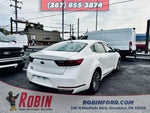 2017 Cadenza Thumbnail 8
