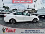 2017 Cadenza Thumbnail 9