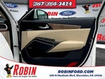 2017 Cadenza Thumbnail 27