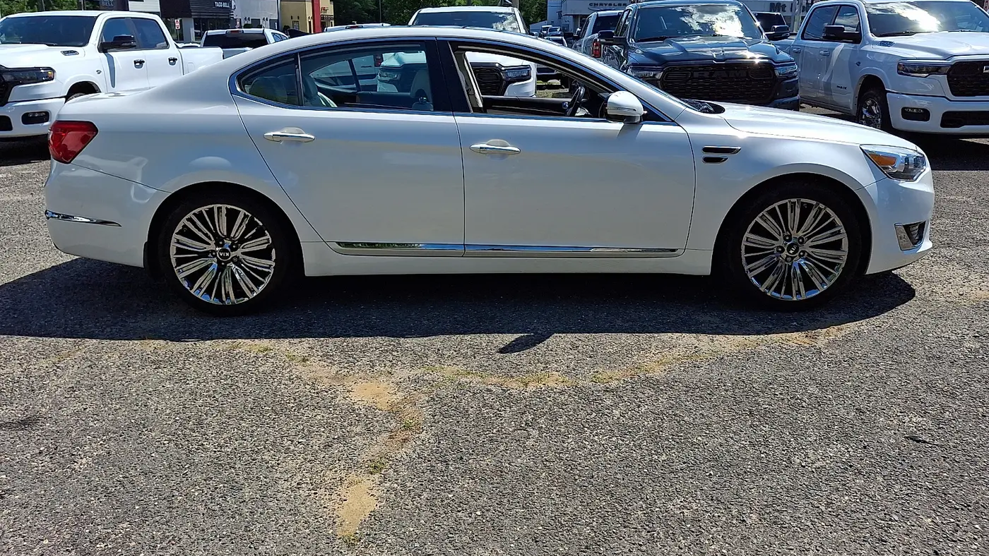 2016 Kia Cadenza Limited