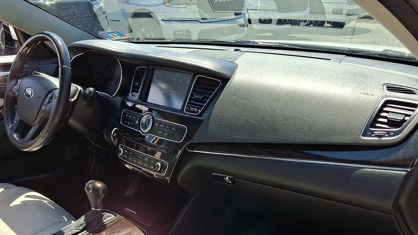 2016 Kia Cadenza Limited