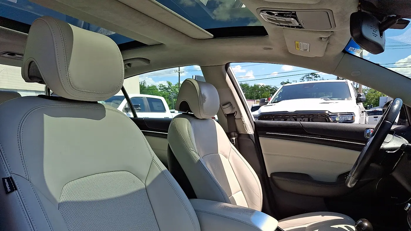 2016 Kia Cadenza Limited