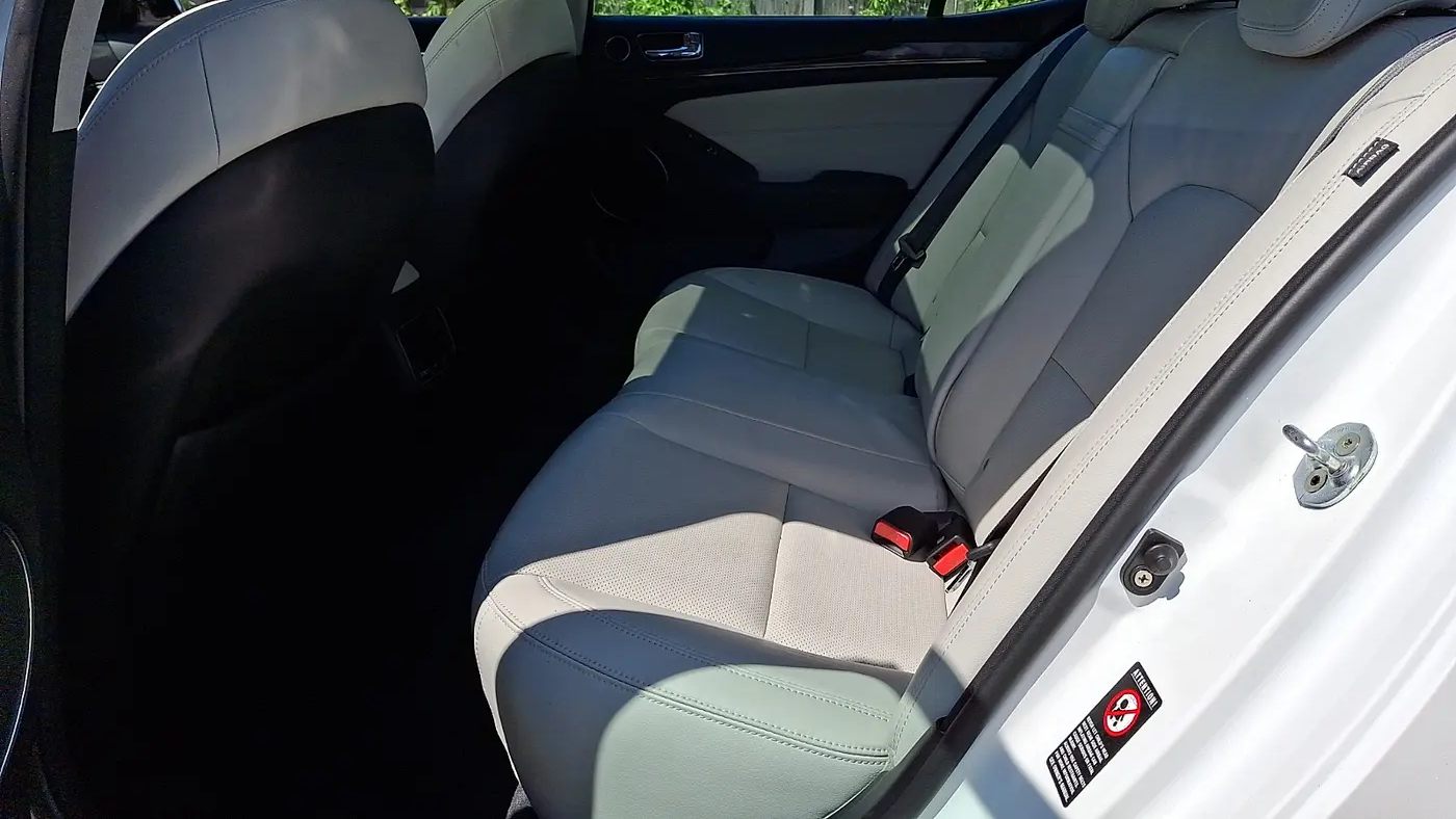 2016 Kia Cadenza Limited