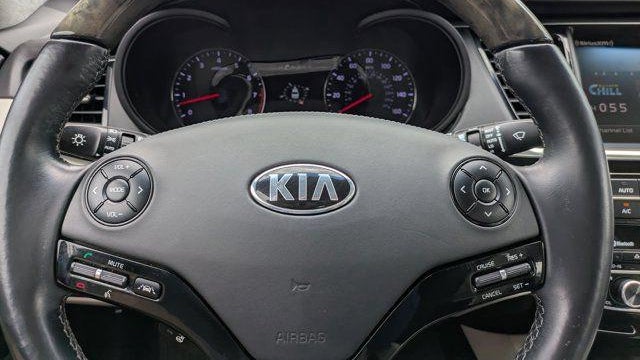 2015 Kia K900 Luxury