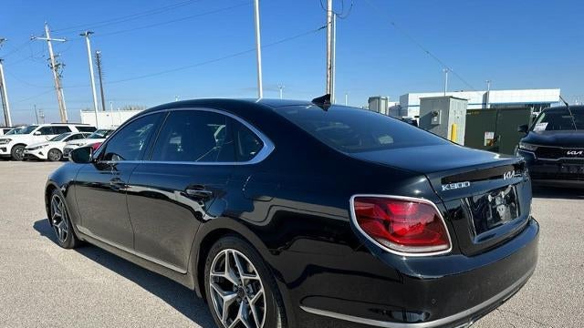 2019 Kia K900 Luxury