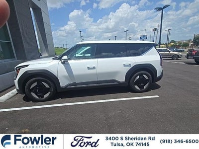 2024 Kia EV9 Light Long Range 4DR SUV