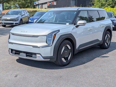 2024 Kia EV9 Light Long Range 4DR SUV