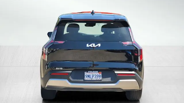 2024 Kia EV9 Light Long Range
