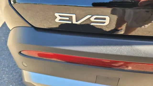 2024 Kia EV9 Light Long Range