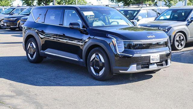 2024 Kia EV9 Light Long Range