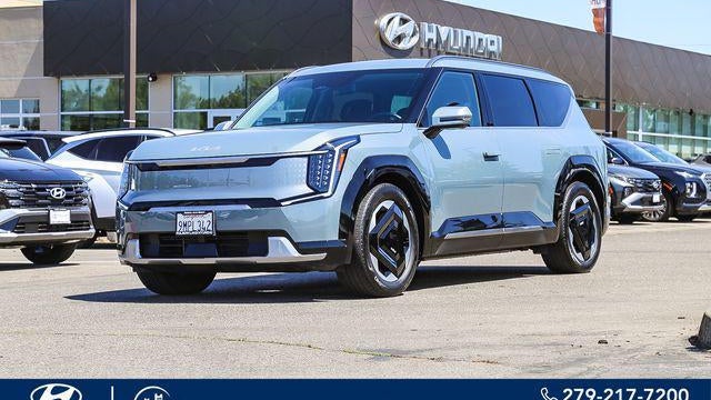 Preowned 2024 Kia EV9 Land for Sale