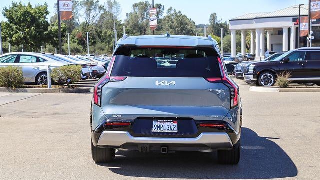 2024 Kia EV9 Land