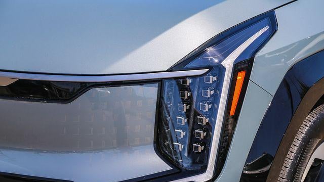 2024 Kia EV9 Land