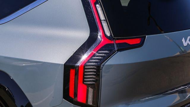 2024 Kia EV9 Land
