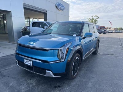 Photo of a 2024 Kia EV9 AWD Land 4DR SUV for sale