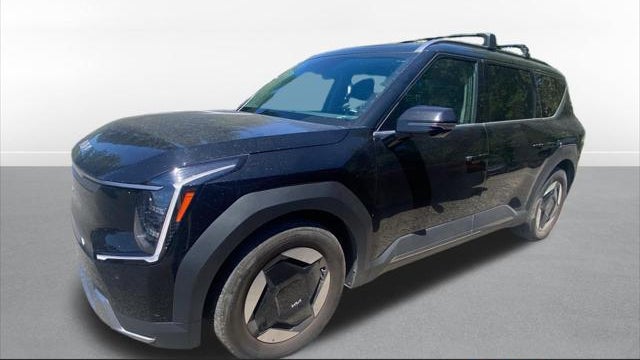 Preowned 2024 Kia EV9 Wind for Sale