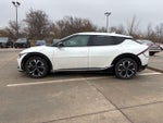 2023 EV6 Thumbnail 2