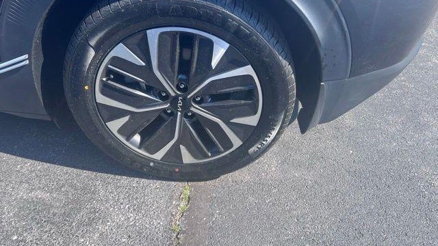 2024 Kia EV6 Light
