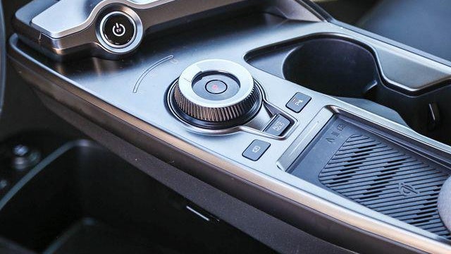 2024 Kia EV6 Light