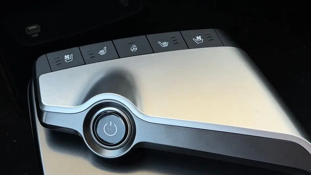 2022 Kia EV6 Wind