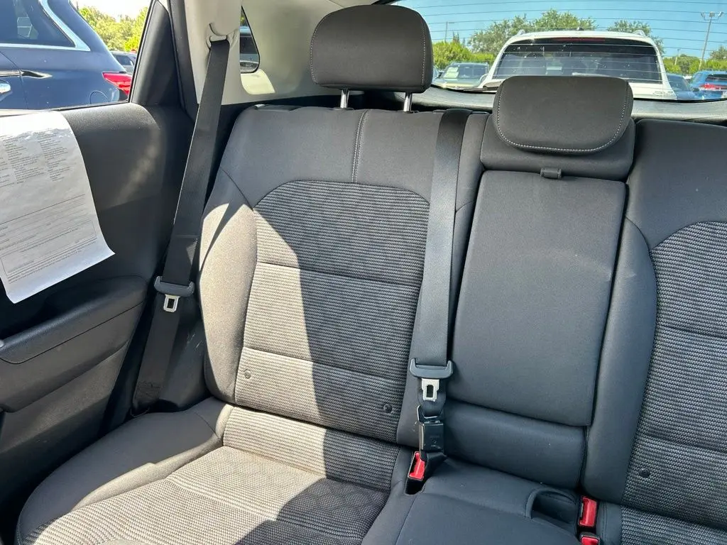 2019 Kia Niro - $9,994