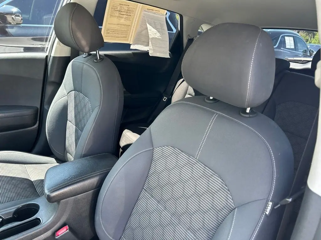 2019 Kia Niro - $9,994