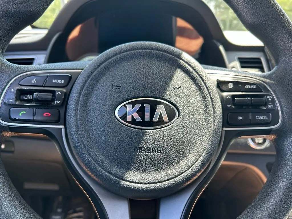 2019 Kia Niro - $9,994