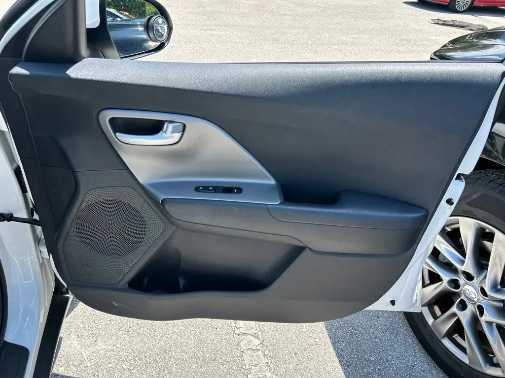 2019 Kia Niro - $9,994