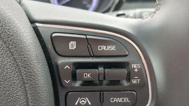 2022 Kia Niro LXS Special Edition