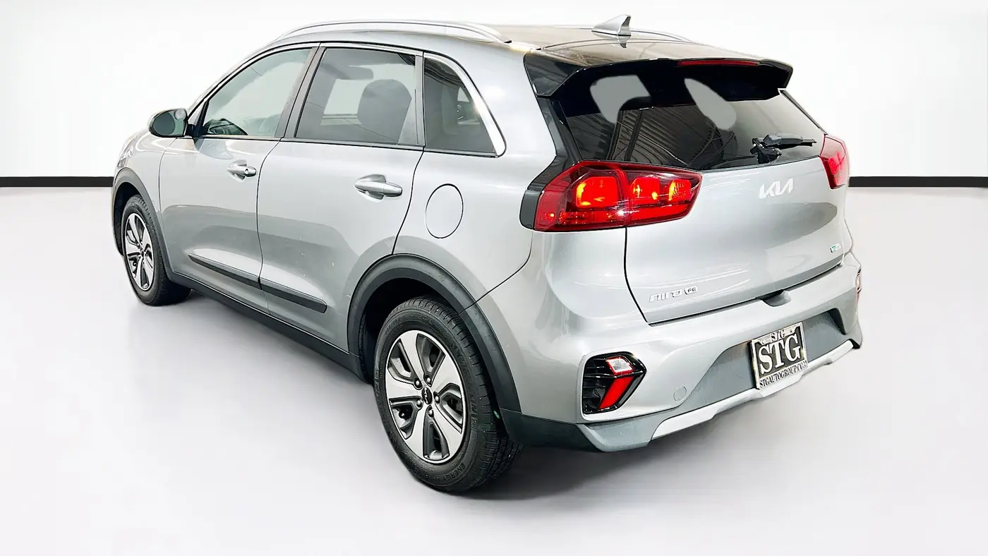 2022 Kia Niro LX