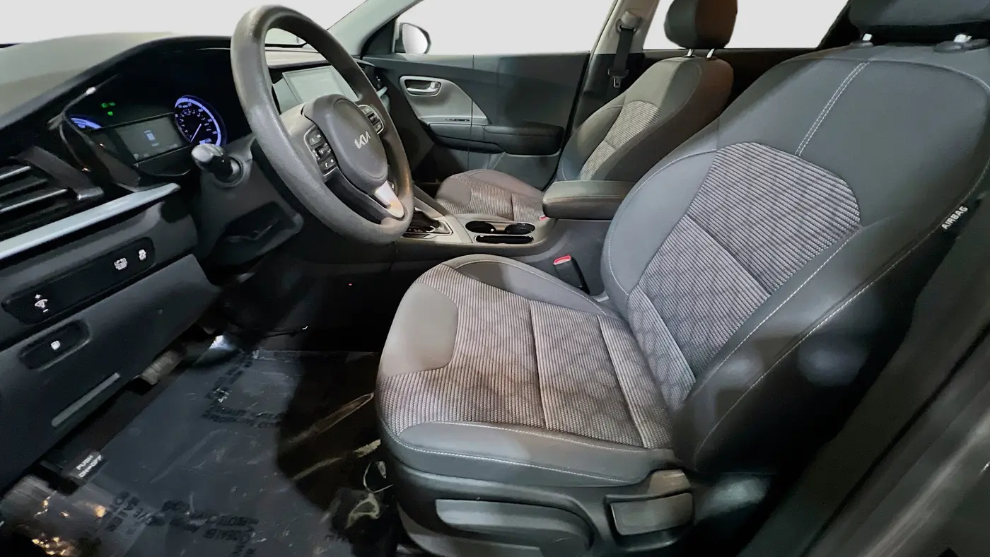 2022 Kia Niro LX