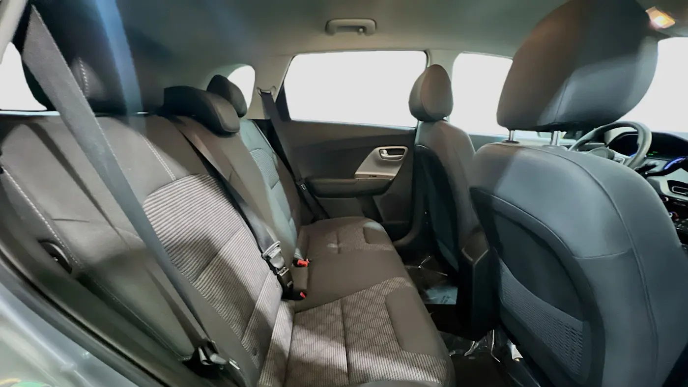 2022 Kia Niro LX