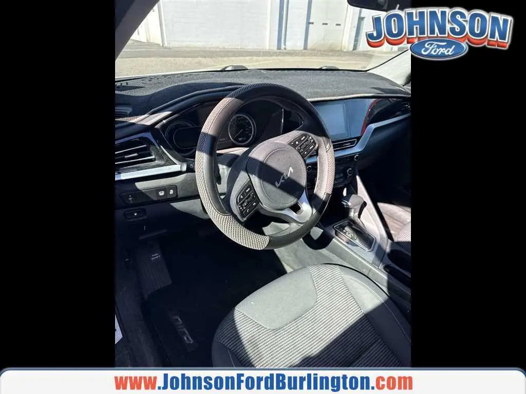 2022 Kia Niro - $19,800