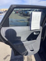 2018 Niro Thumbnail 19