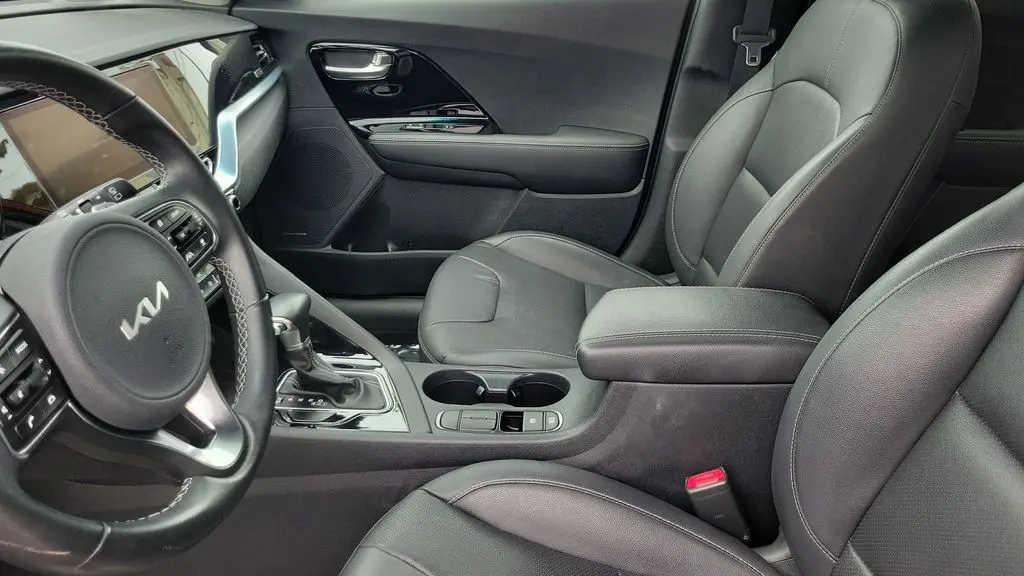 2022 Kia Niro Touring Special Edition