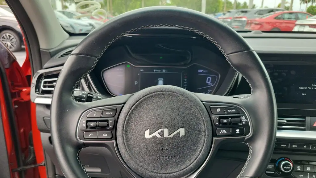 2022 Kia Niro Touring Special Edition
