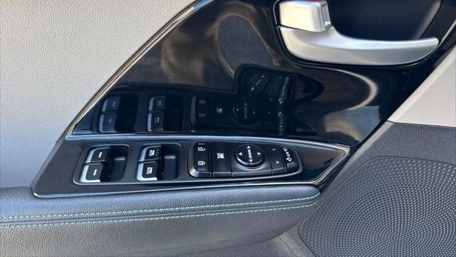2021 Kia Niro Plug-In Hybrid EX
