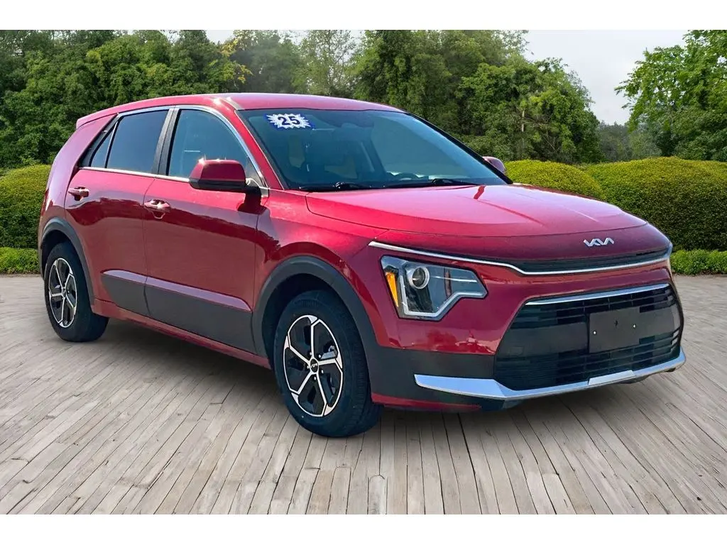 2025 Kia Niro - $21,400