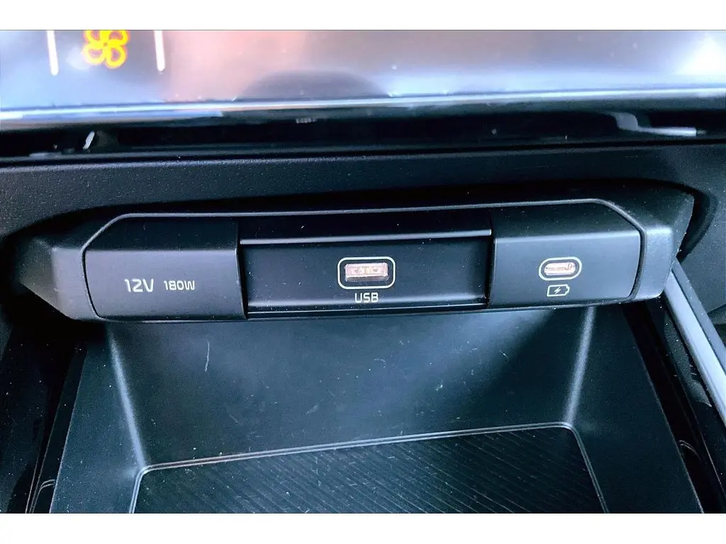 2025 Kia Niro - $21,400