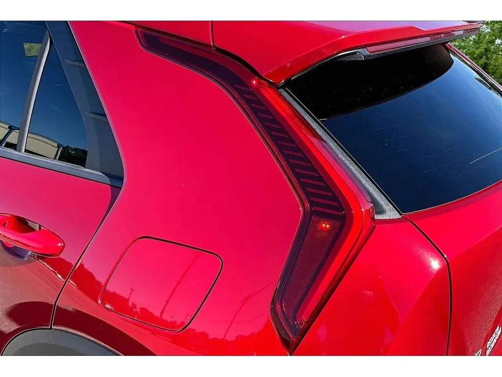 2025 Kia Niro - $21,400