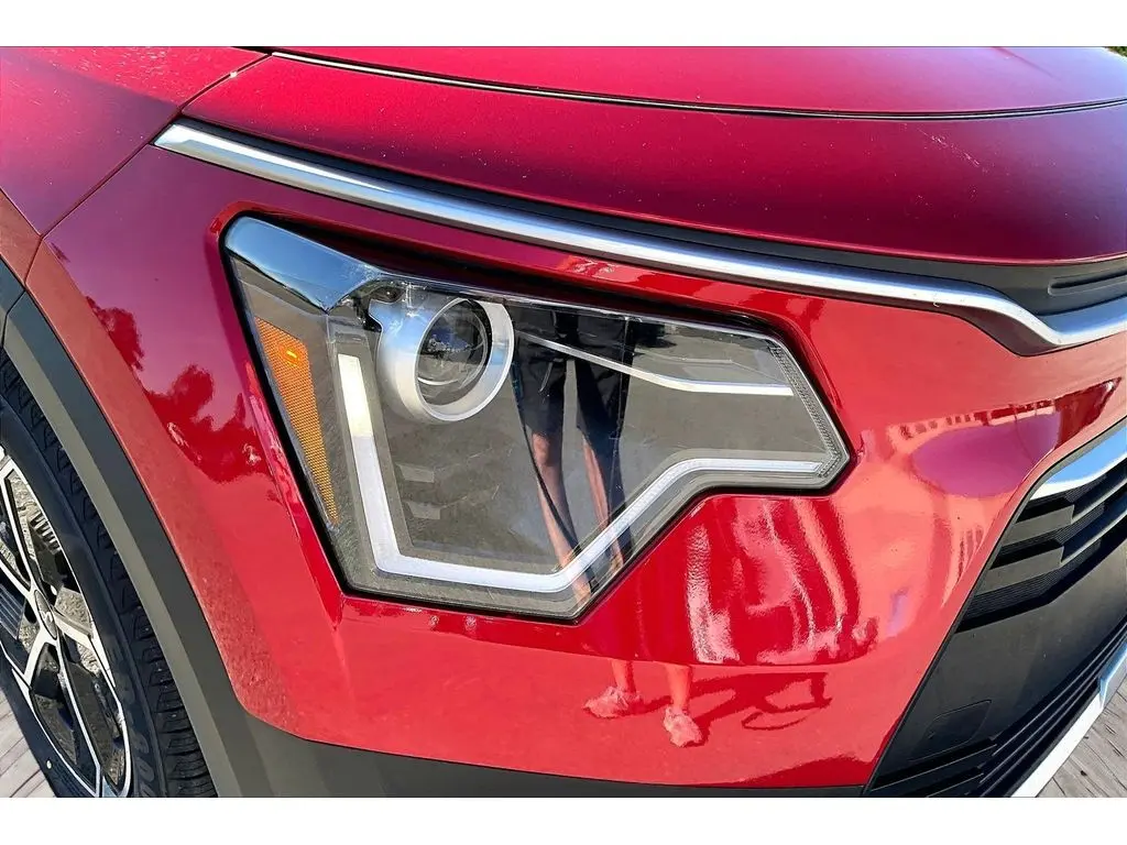 2025 Kia Niro - $21,400