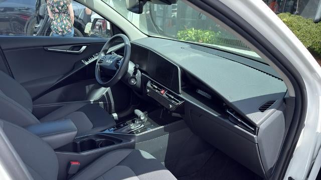 2025 Kia Niro LX