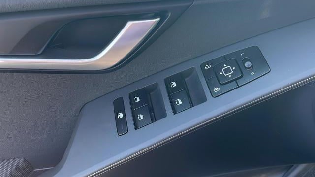 2024 Kia Niro LX