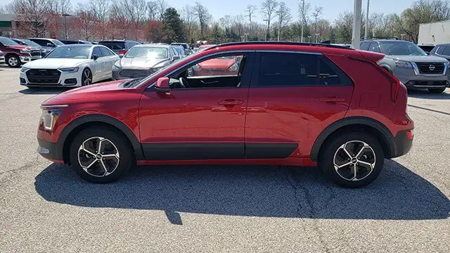2024 Kia Niro LX