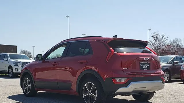 2024 Kia Niro LX